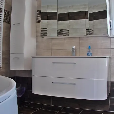 Apartment Le Mare - Pool, Sandstrand, Meerblick, W-lan, Grill