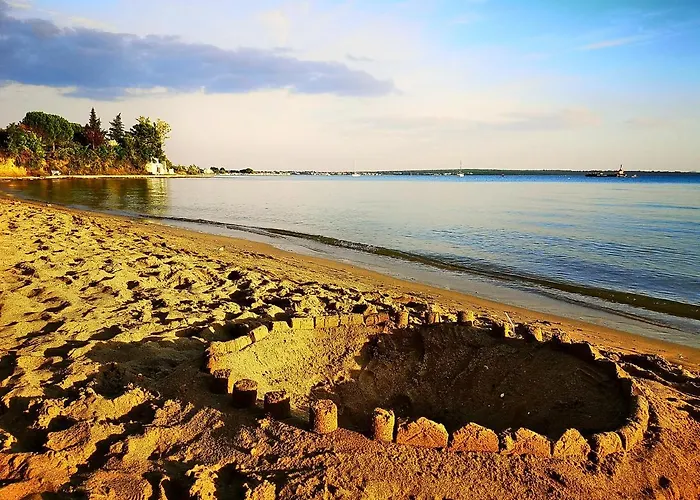 Le Mare - Pool, Sandstrand *