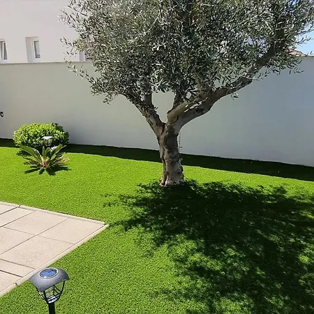 Le Mare - Pool, Sandstrand, Meerblick, W-lan, Grill *