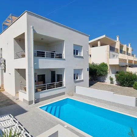 Le Mare - Pool, Sandstrand, Meerblick, W-lan, Grill Apartman Privlaka