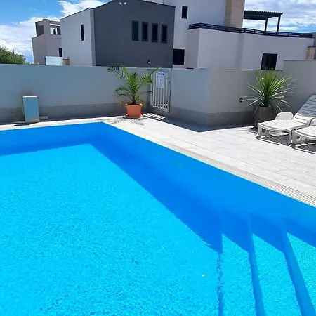 Le Mare - Pool, Sandstrand Apartmán *