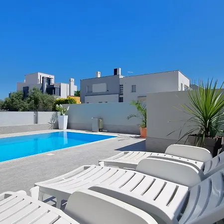 Le Mare - Pool, Sandstrand, Meerblick, W-lan, Grill * Privlaka (Zadar)