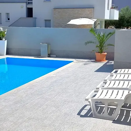 Le Mare - Pool, Sandstrand