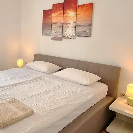 Le Mare - Pool, Sandstrand, Meerblick, W-lan, Grill Privlaka