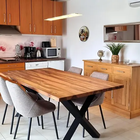 Le Mare - Pool, Sandstrand, Meerblick, W-lan, Grill *