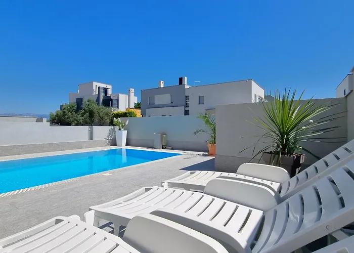 Le Mare - Pool, Sandstrand * Privlaka (Zadar)