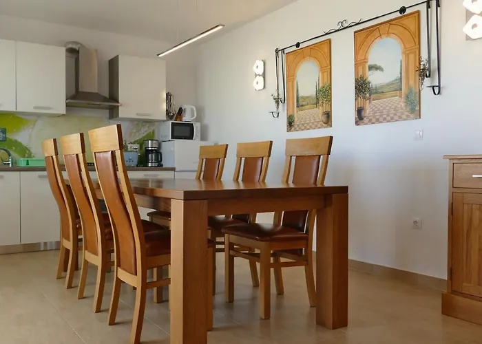 Le Mare - Pool, Sandstrand, Meerblick, W-lan, Grill